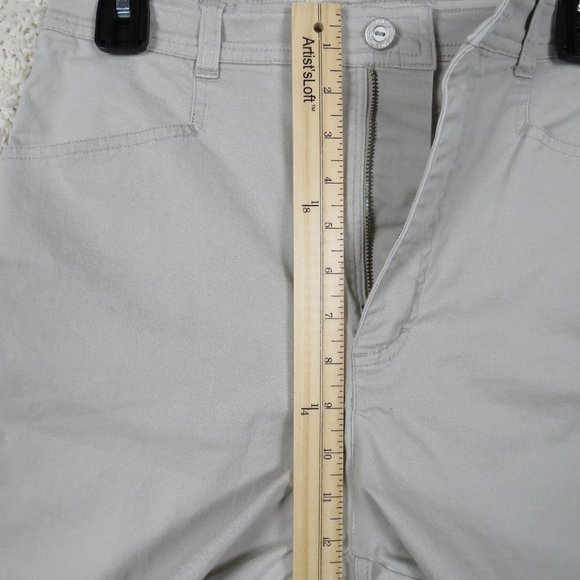 Gloria Vanderbilt Women's‎ Shorts Size 10 Tan - Picture 7 of 8